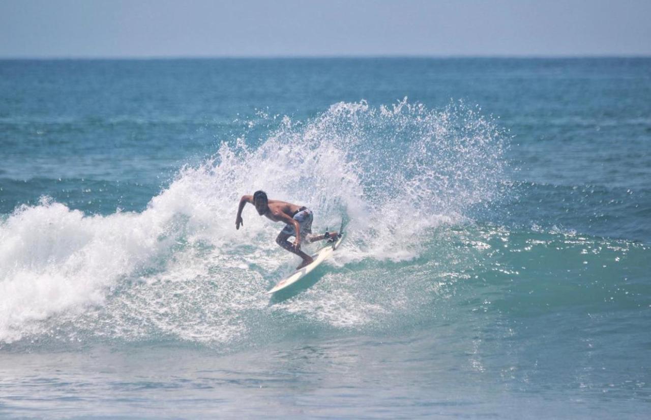 Surfers Villa Medewi Jembrana  ภายนอก รูปภาพ