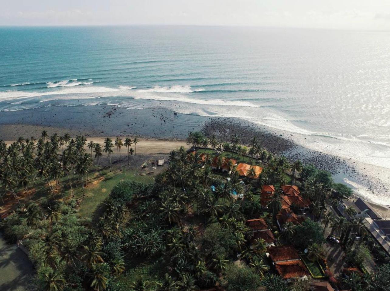 Surfers Villa Medewi Jembrana  ภายนอก รูปภาพ