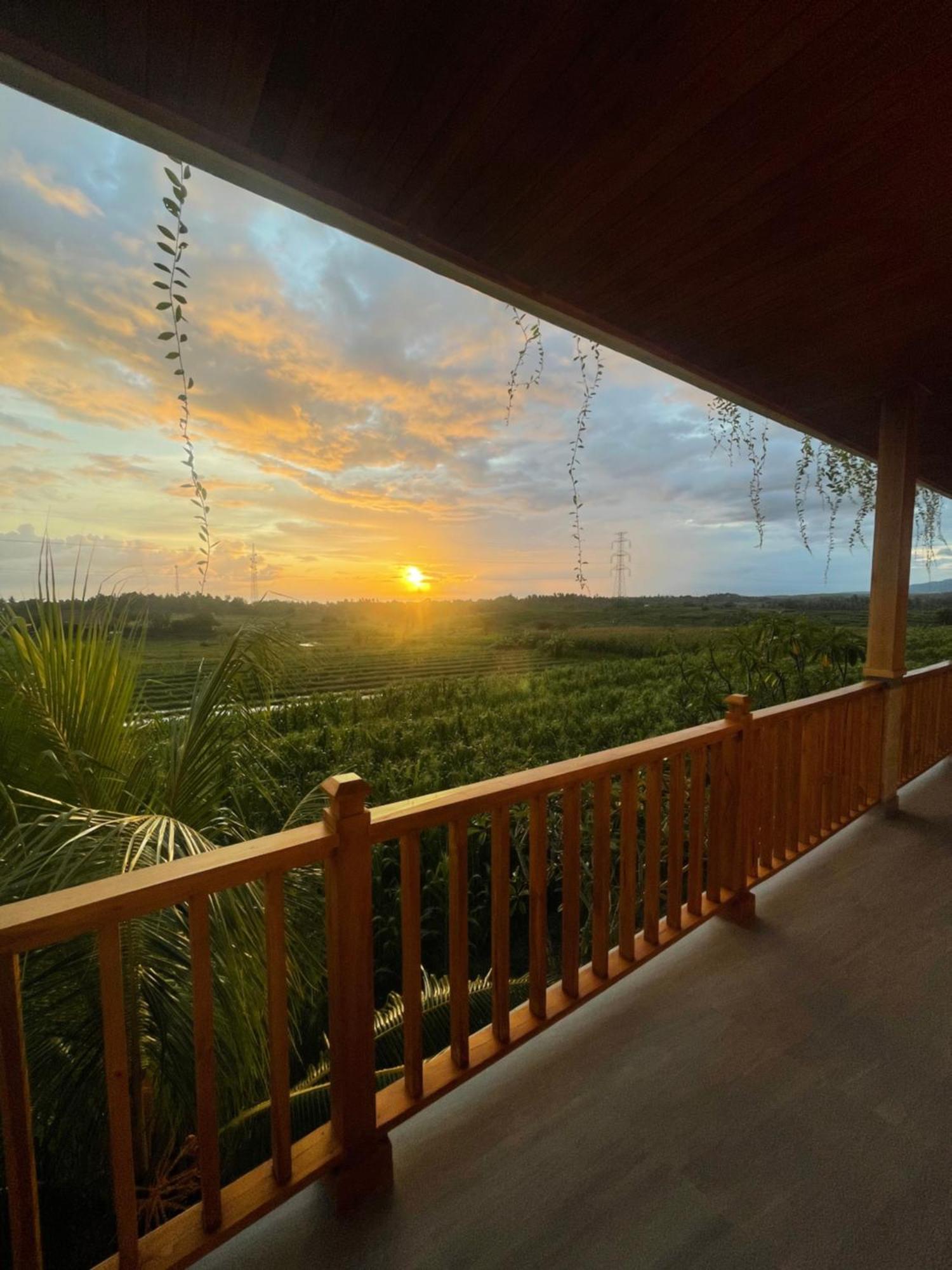 Surfers Villa Medewi Jembrana  ภายนอก รูปภาพ