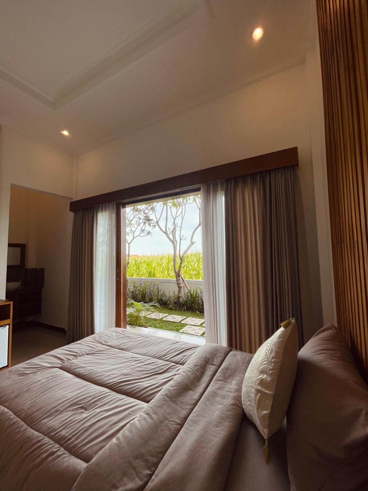 Surfers Villa Medewi Jembrana  ภายนอก รูปภาพ