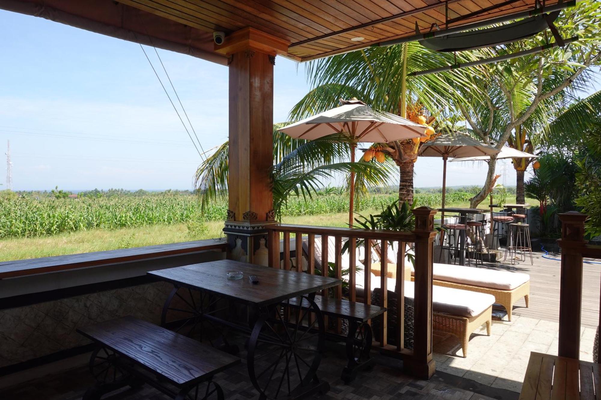 Surfers Villa Medewi Jembrana  ภายนอก รูปภาพ